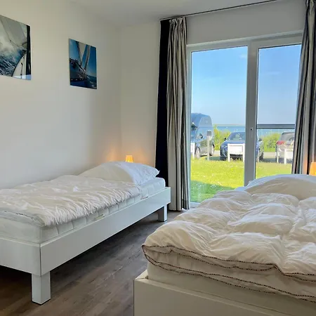 Landungsbruecke 22 * Olpenitz